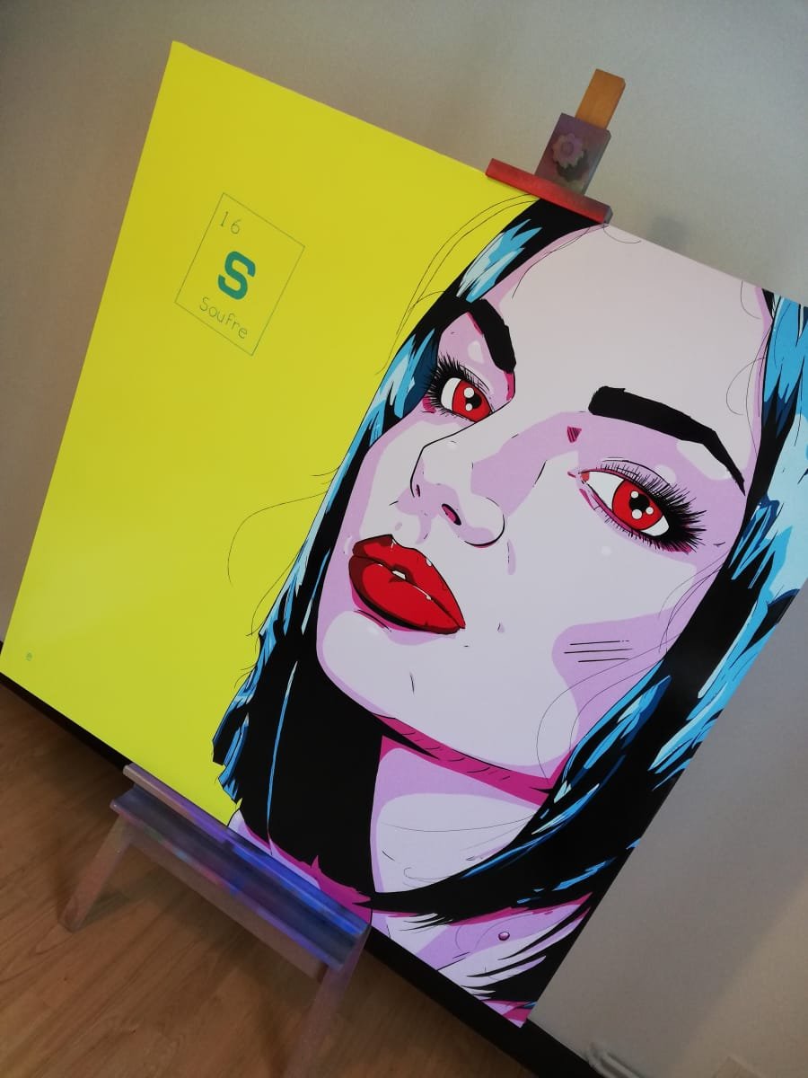 Vue en contre plongée de la toile "Soufre". On voit bien le regard intense du personnage. Quelque soit l'endroit d'où on le regarde on a l'impression qu'elle nous fixe.